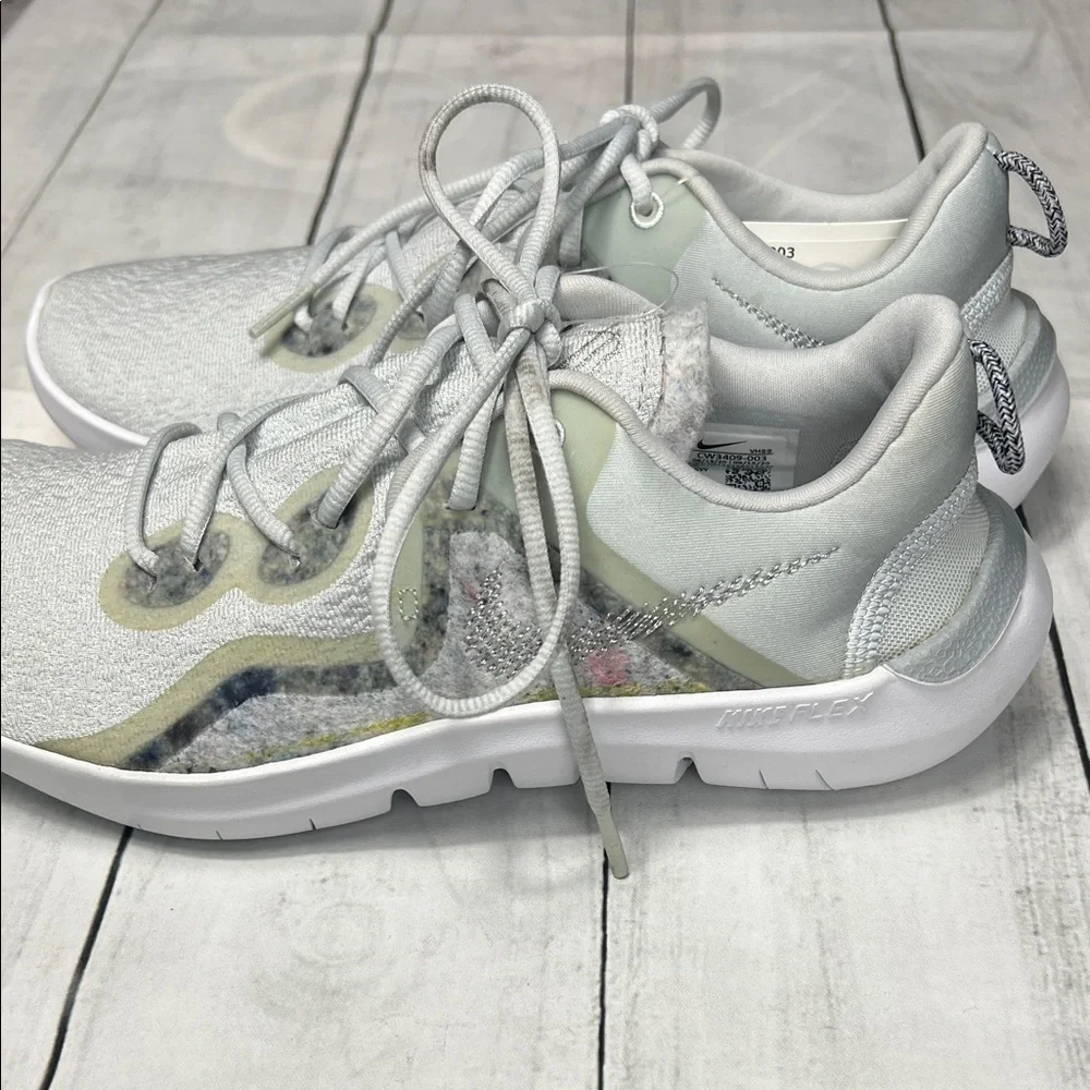 WMNS NIKE FLEX 2021 RN PURE PLATINUM/METALLIC SILVER-WOLF GREy SZ -8